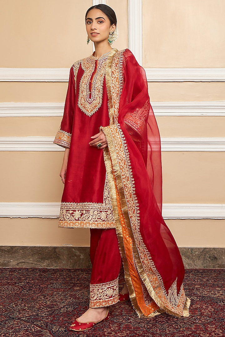 Deep Red Silk Chanderi & Bamberg Satin Embroidered Kurta Set by Sheetal Batra