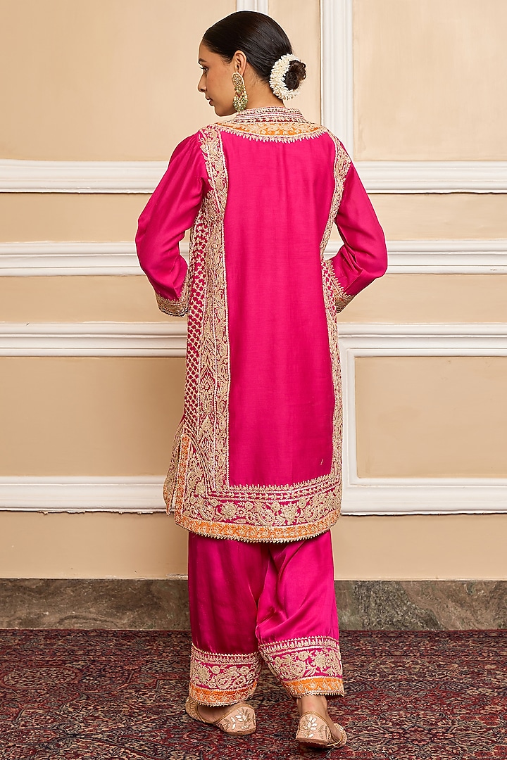 Hot Pink Embroidered Kurta Set by Sheetal Batra at Pernia's Pop Up Shop