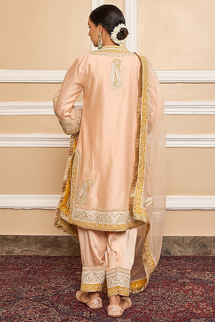 Rose-Pink Embroidered Kurta Set by Sheetal Batra at Pernia's Pop Up Shop