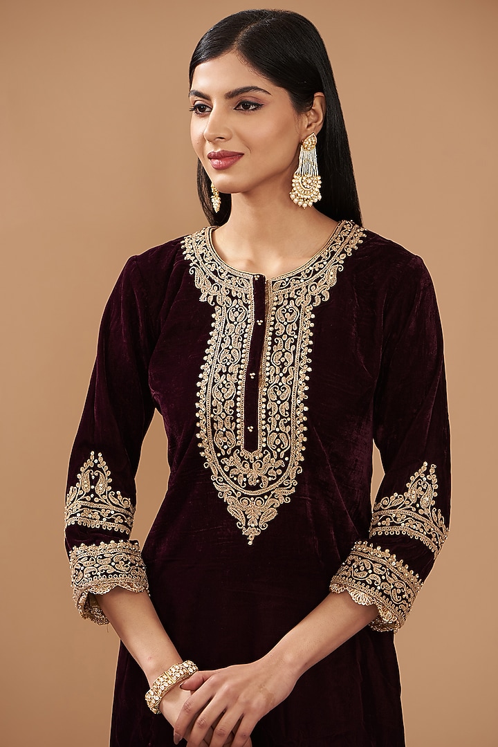 Wine Silk Velvet Hand & Machine Embroidered Straight Kurta Set by Sheetal Batra at Pernia's Pop Up Shop