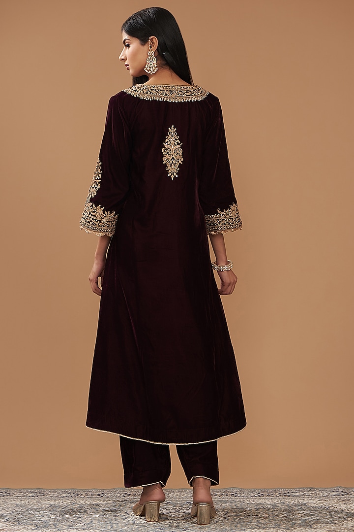 Wine Silk Velvet Hand & Machine Embroidered Long Choga Kurta Set by Sheetal Batra at Pernia's Pop Up Shop