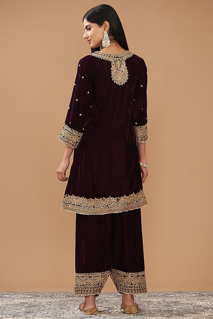 Wine Silk Velvet Hand & Machine Embroidered Short Kurta Set by Sheetal Batra at Pernia's Pop Up Shop
