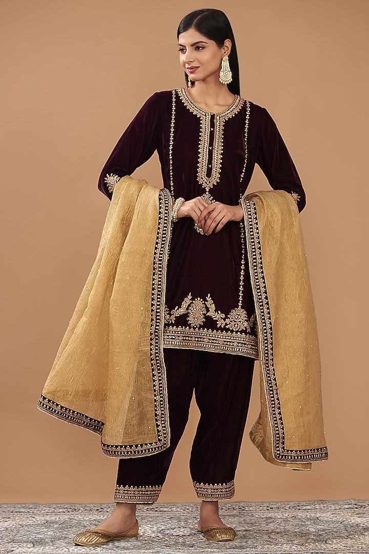 Wine Silk Velvet Hand & Machine Embroidered Short Kurta Set by Sheetal Batra at Pernia's Pop Up Shop