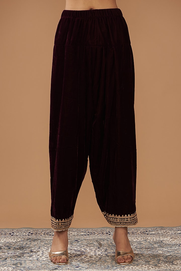 Wine Silk Velvet Hand & Machine Embroidered Short Kurta Set by Sheetal Batra at Pernia's Pop Up Shop