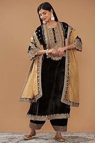 Black Silk Velvet Hand & Machine Embroidered A-Line Kurta Set by Sheetal Batra