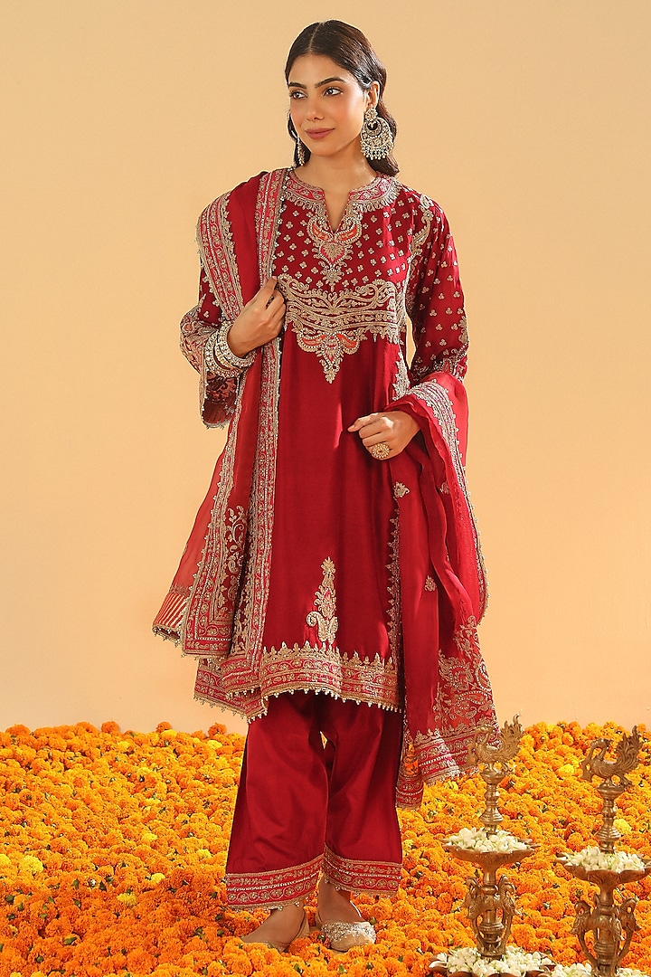 Deep Red Silk Chanderi Zardosi Embroidered Choga Kurta Set by Sheetal Batra at Pernia's Pop Up Shop