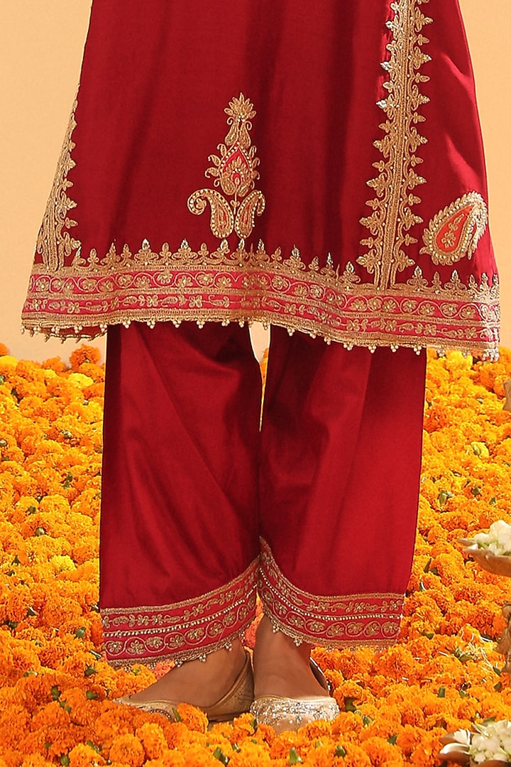 Deep Red Silk Chanderi Zardosi Embroidered Choga Kurta Set by Sheetal Batra at Pernia's Pop Up Shop