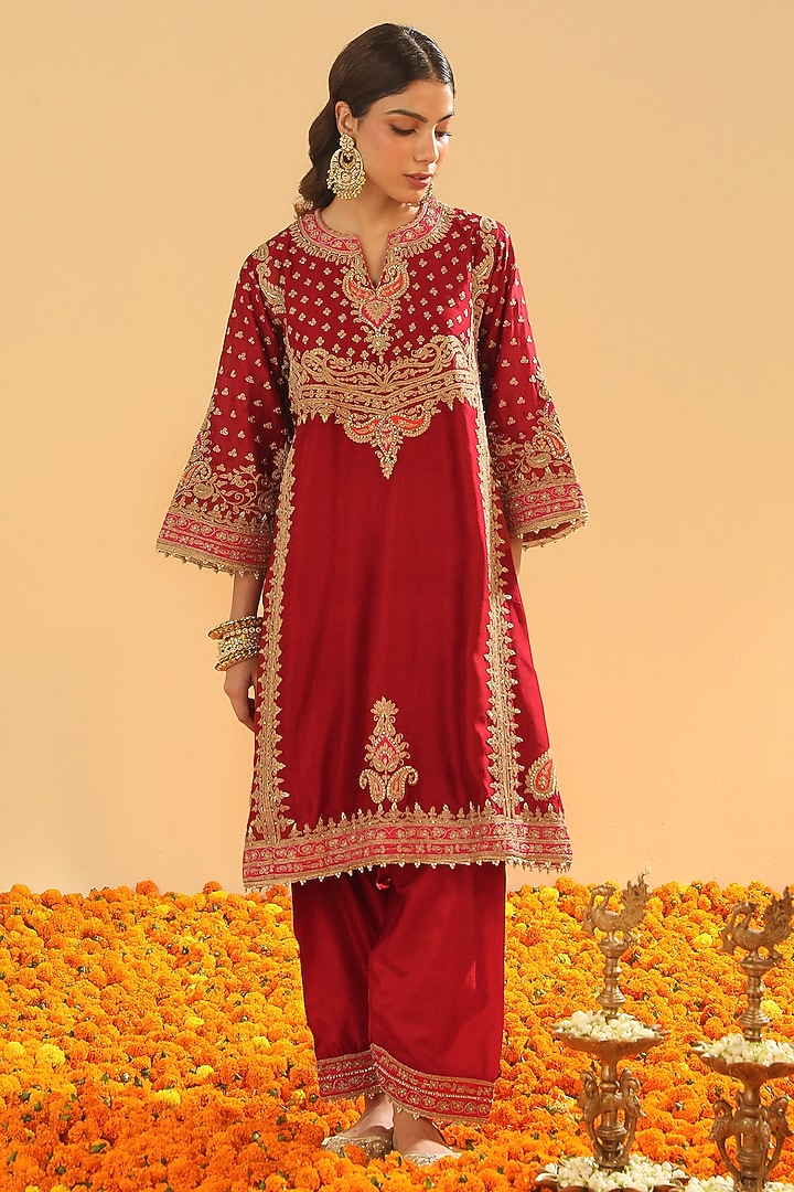 Deep Red Silk Chanderi Zardosi Embroidered Choga Kurta Set by Sheetal Batra at Pernia's Pop Up Shop