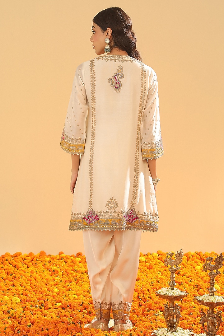 Daisy Ivory Silk Chanderi Dabka Embroidered Kurta Set by Sheetal Batra at Pernia's Pop Up Shop