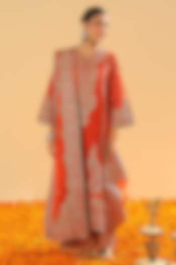 Burnt Orange Silk Chanderi Dabka Embroidered A-Line Kurta Set by Sheetal Batra at Pernia's Pop Up Shop