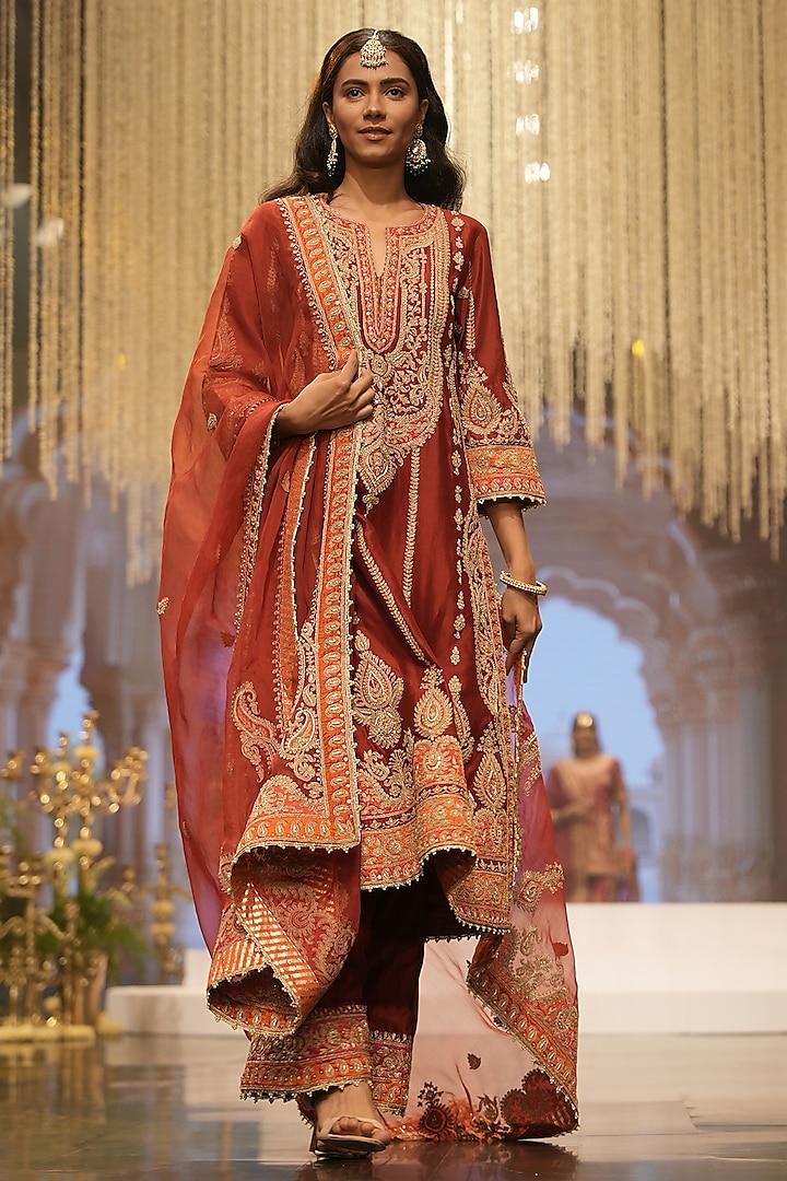 Deep Red Silk Chanderi Dabka Embroidered A-Line Kurta Set by Sheetal Batra at Pernia's Pop Up Shop
