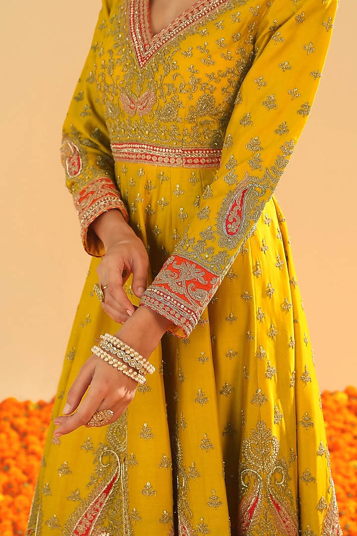 Mustard Pure Silk Chanderi Kashmiri Tilla Embroidered Bridal Anarkali Set by Sheetal Batra at Pernia's Pop Up Shop