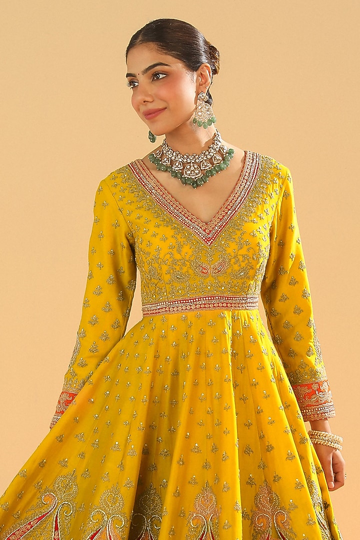 Mustard Pure Silk Chanderi Kashmiri Tilla Embroidered Bridal Anarkali Set by Sheetal Batra at Pernia's Pop Up Shop