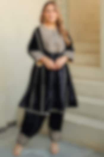 Black Silk Velvet Kiran Dori Embroidered Kurta Set by Sheetal Batra at Pernia's Pop Up Shop