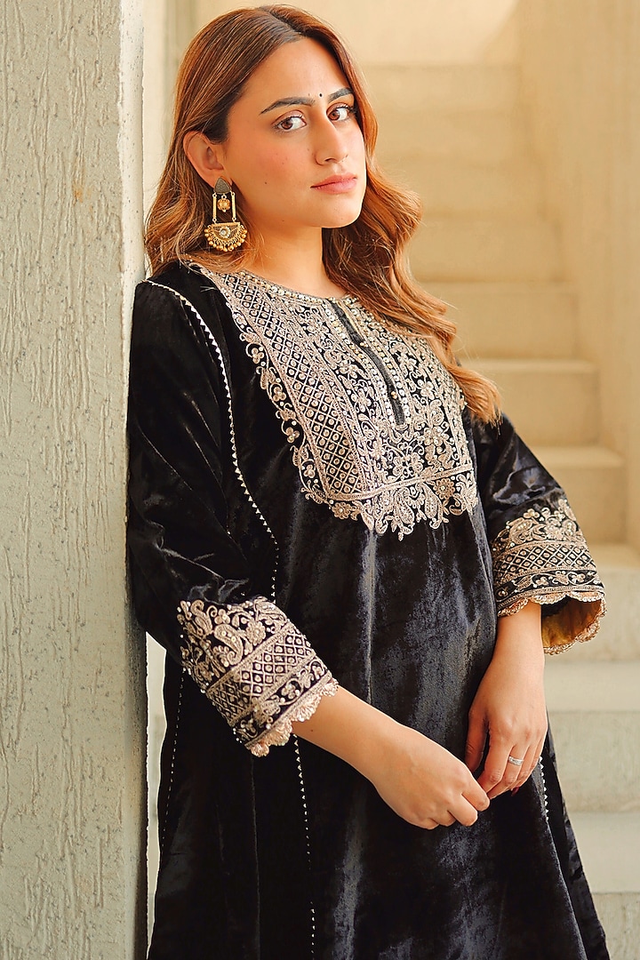Black Silk Velvet Kiran Dori Embroidered Kurta Set by Sheetal Batra at Pernia's Pop Up Shop