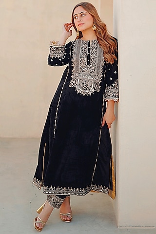 Black Silk Velvet Kiran Dori Embroidered Long A-line Kurta Set by Sheetal Batra