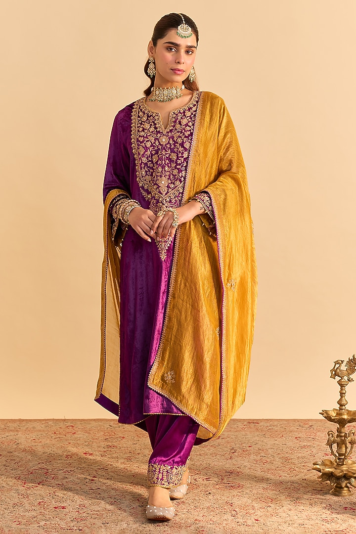 Deep Purple Velvet Silk Kiran Dori Embroidered Kurta Set by Sheetal Batra at Pernia's Pop Up Shop