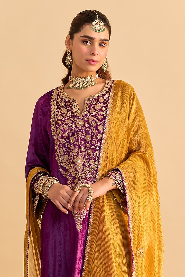 Deep Purple Velvet Silk Kiran Dori Embroidered Kurta Set by Sheetal Batra at Pernia's Pop Up Shop