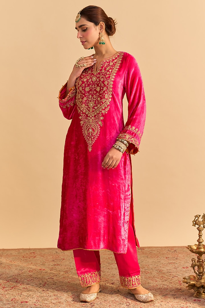 Hot Pink Velvet Silk Kiran Dori Embroidered Kurta Set by Sheetal Batra at Pernia's Pop Up Shop