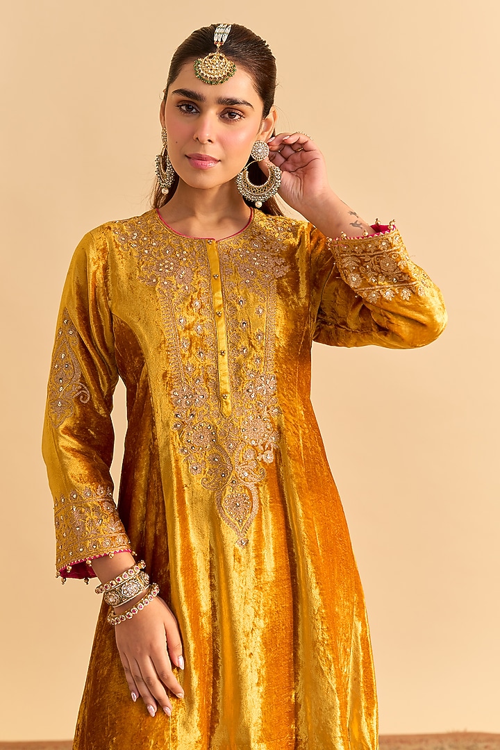 Mustard Velvet Silk Embroidered Choga A-Line Kurta Set by Sheetal Batra at Pernia's Pop Up Shop