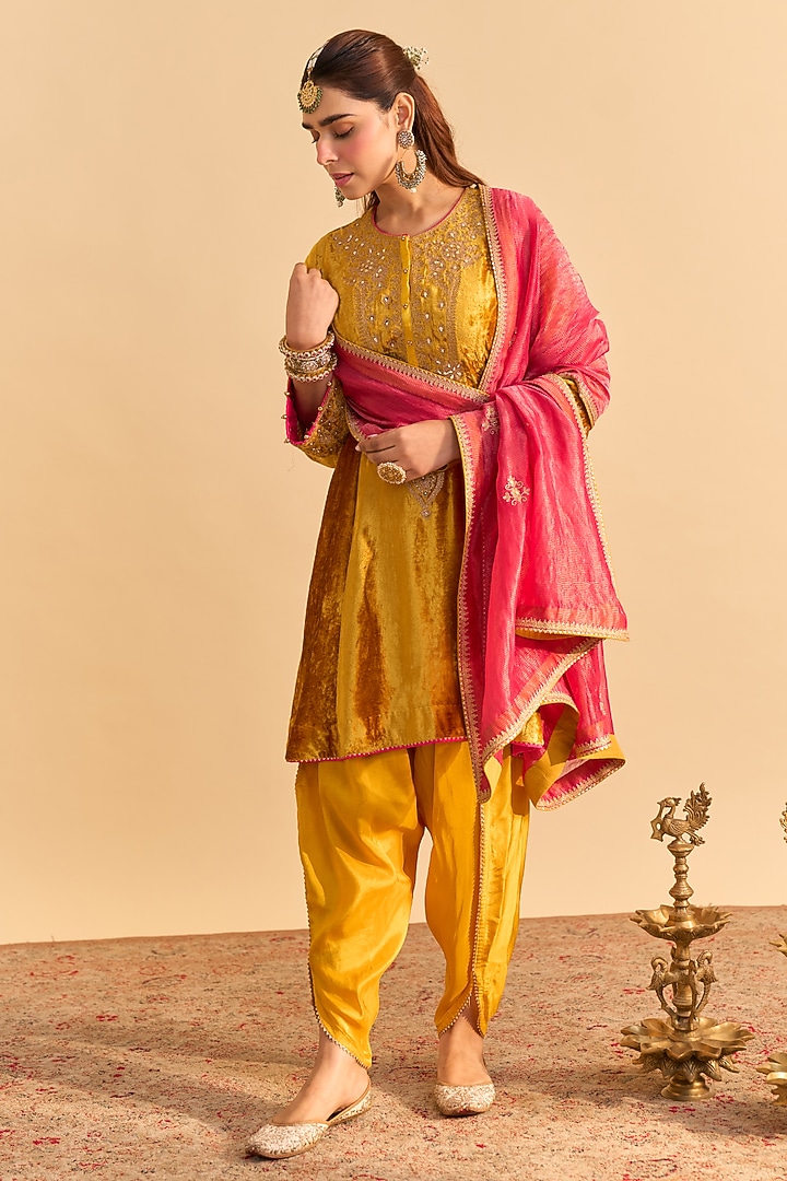 Mustard Velvet Silk Embroidered Choga A-Line Kurta Set by Sheetal Batra at Pernia's Pop Up Shop