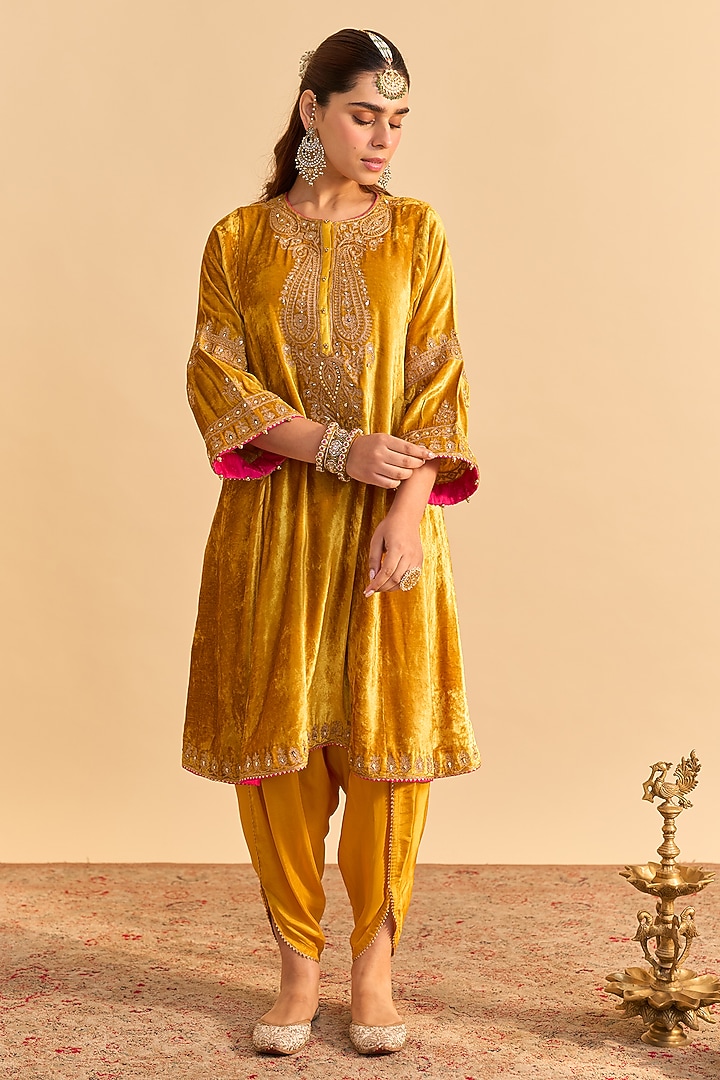 Mustard Velvet Silk Embroidered Choga A-Line Kurta Set by Sheetal Batra at Pernia's Pop Up Shop