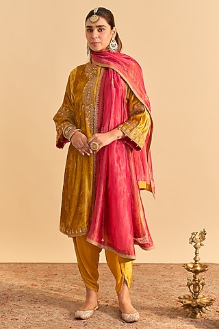 Mustard Velvet Silk Embroidered Choga A-Line Kurta Set by Sheetal Batra