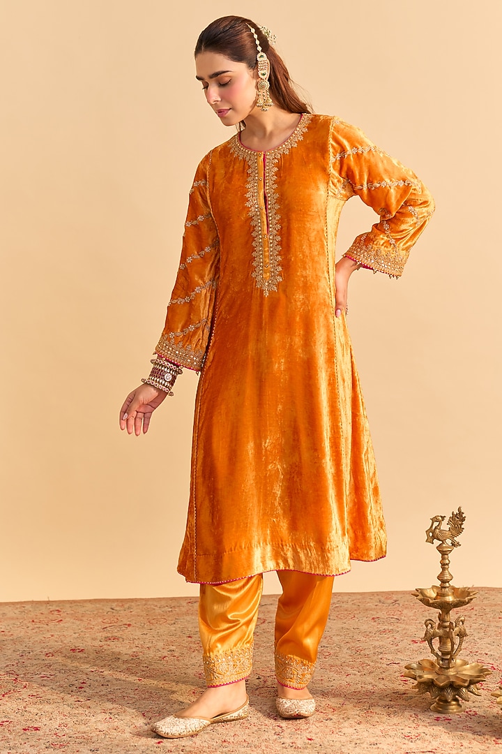 Orange Velvet Silk Embroidered Choga Kurta Set by Sheetal Batra at Pernia's Pop Up Shop