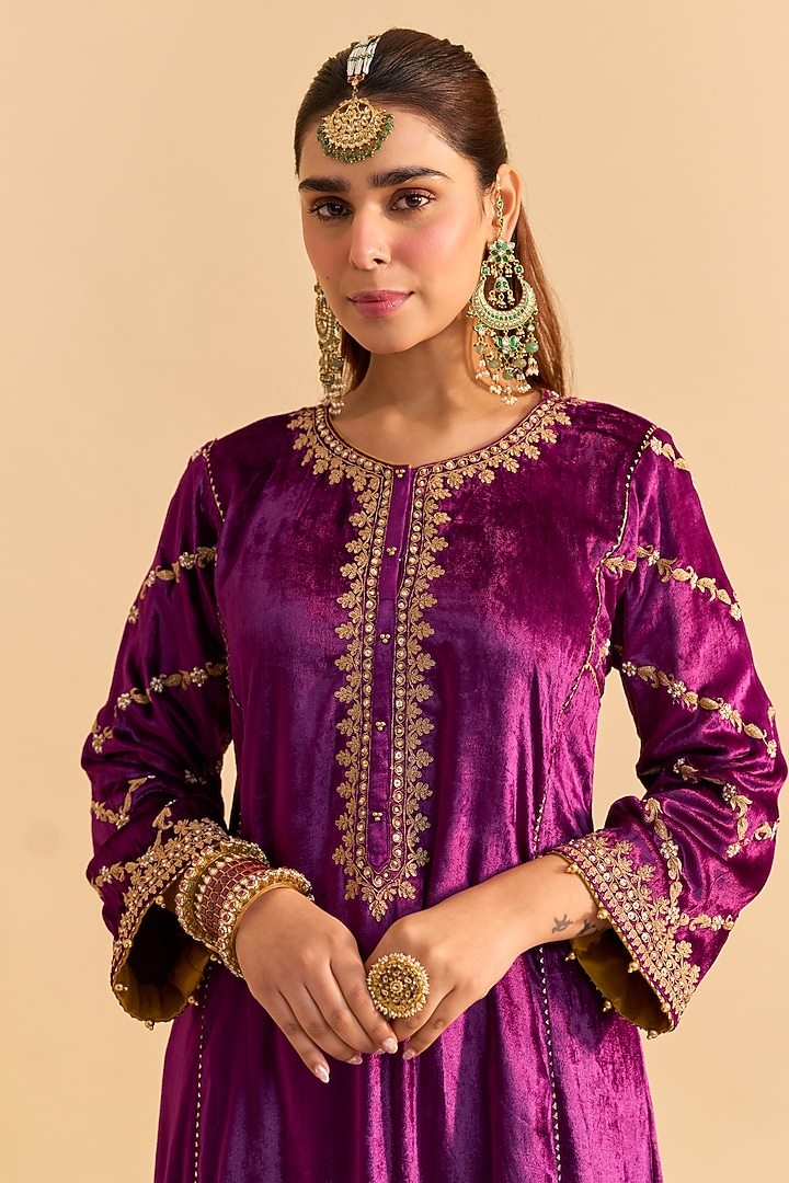 Deep Purple Velvet Silk Embroidered Choga Kurta Set by Sheetal Batra at Pernia's Pop Up Shop