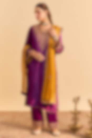Deep Purple Velvet Silk Embroidered Kurta Set by Sheetal Batra at Pernia's Pop Up Shop