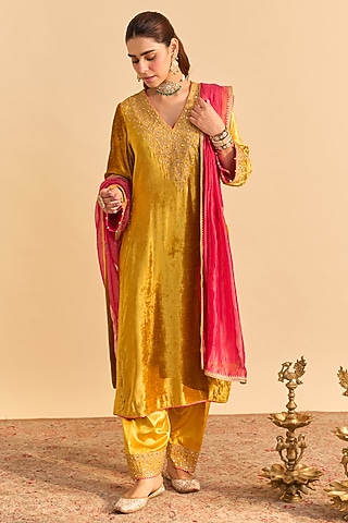 Mustard Velvet Silk Embroidered Kurta Set by Sheetal Batra