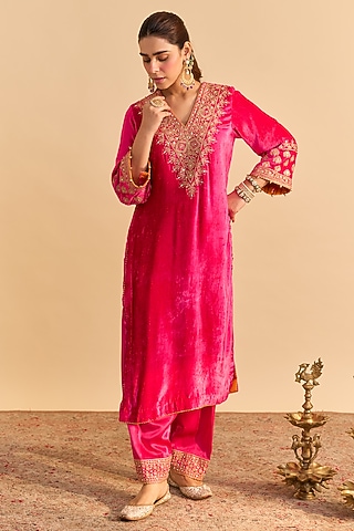 Hot Pink Velvet Silk Embroidered Kurta Set by Sheetal Batra