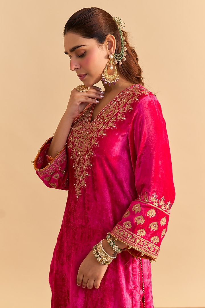 Hot Pink Velvet Silk Embroidered Kurta Set by Sheetal Batra at Pernia's Pop Up Shop