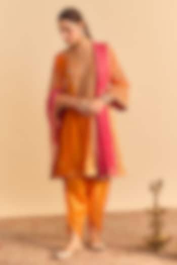 Orange Velvet Silk Embroidered A-Line Kurta Set by Sheetal Batra at Pernia's Pop Up Shop