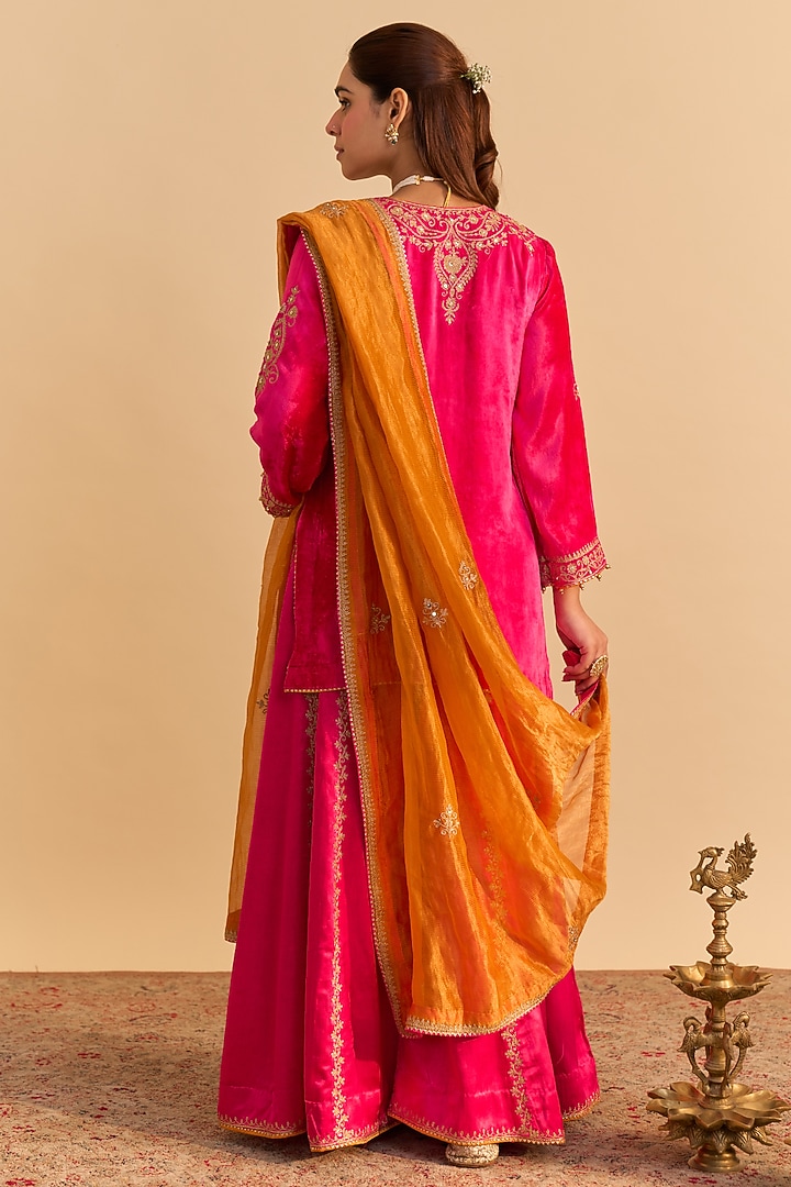 Hot Pink Velvet Silk Sequins Embroidered Kurta Set by Sheetal Batra at Pernia's Pop Up Shop