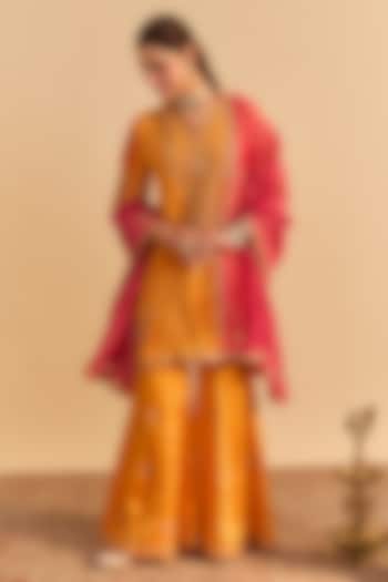 Orange Velvet Silk Sequins Embroidered Kurta Set by Sheetal Batra at Pernia's Pop Up Shop