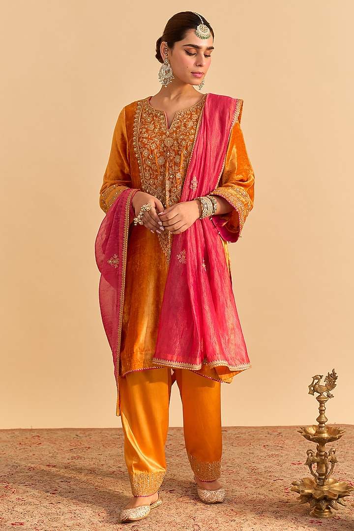 Orange Velvet Embroidered Kurta Set by Sheetal Batra at Pernia's Pop Up Shop