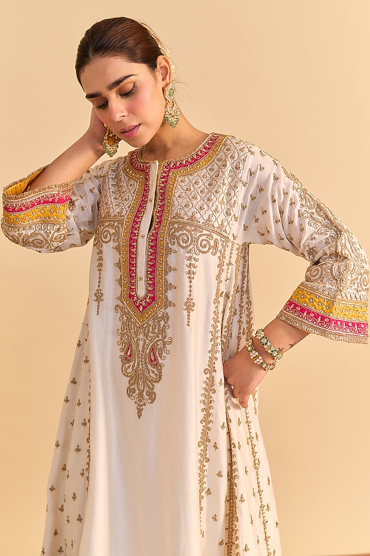 Daisy Ivory Silk Chanderi Kiran Dori Embroidered Kurta Set by Sheetal Batra at Pernia's Pop Up Shop
