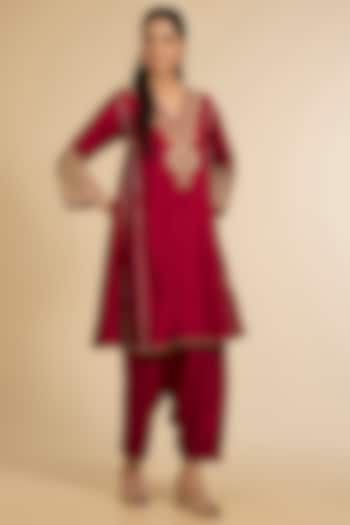 Deep Red Uppada Silk Kurta Set For Girls by Sheetal Batra - Kids at Pernia's Pop Up Shop