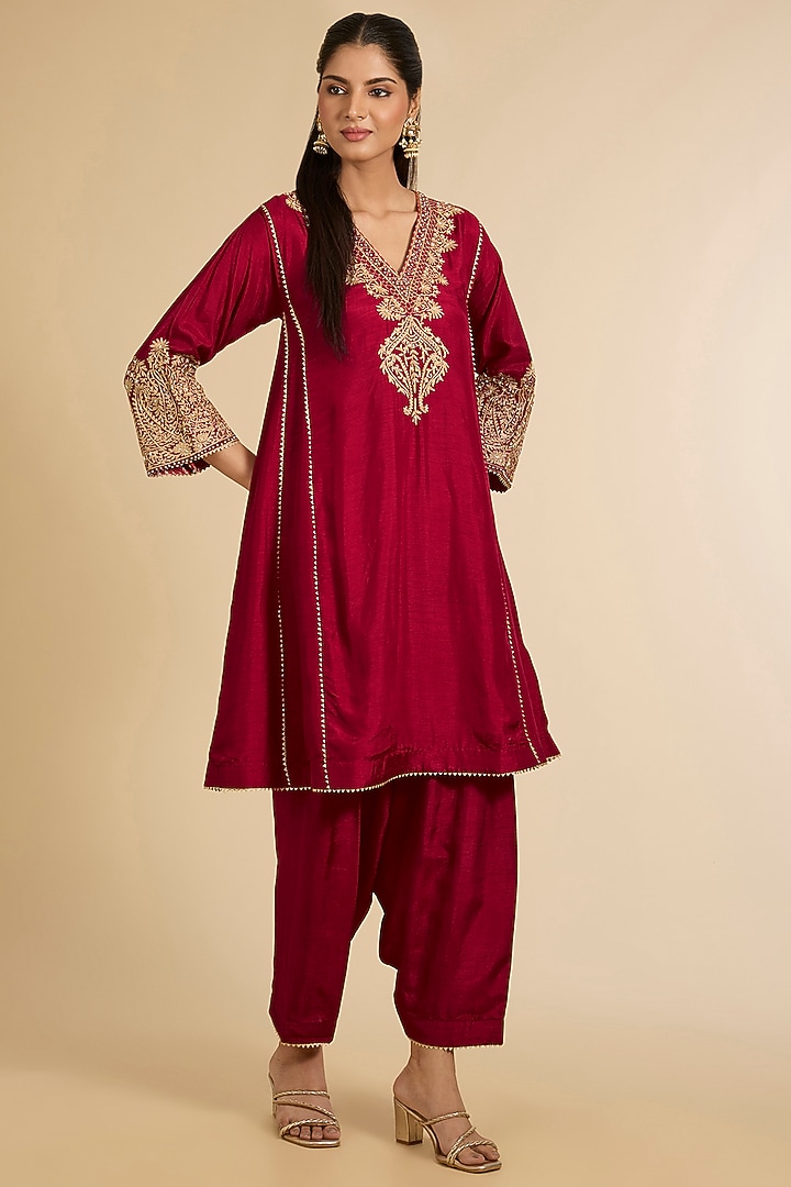 Deep Red Uppada Silk Kurta Set For Girls by Sheetal Batra - Kids at Pernia's Pop Up Shop