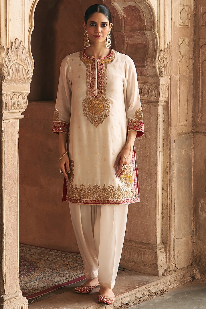 Daisy Ivory Silk Chanderi Banarasi Embroidered Kurta Set For Girls by Sheetal Batra - Kids at Pernia's Pop Up Shop