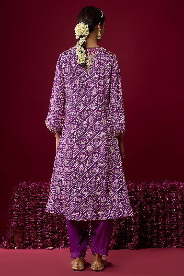 Purple Upada Silk Embroidered Kurta Set For Girls by Sheetal Batra - Kids at Pernia's Pop Up Shop