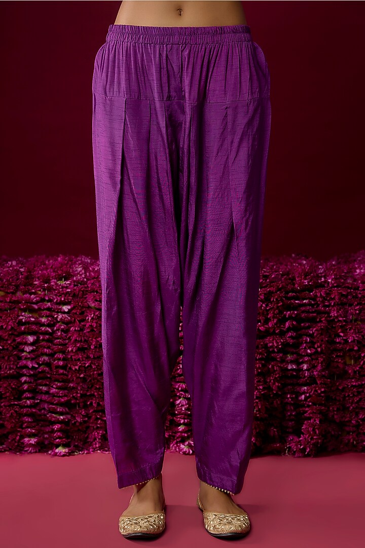 Purple Upada Silk Embroidered Kurta Set For Girls by Sheetal Batra - Kids at Pernia's Pop Up Shop