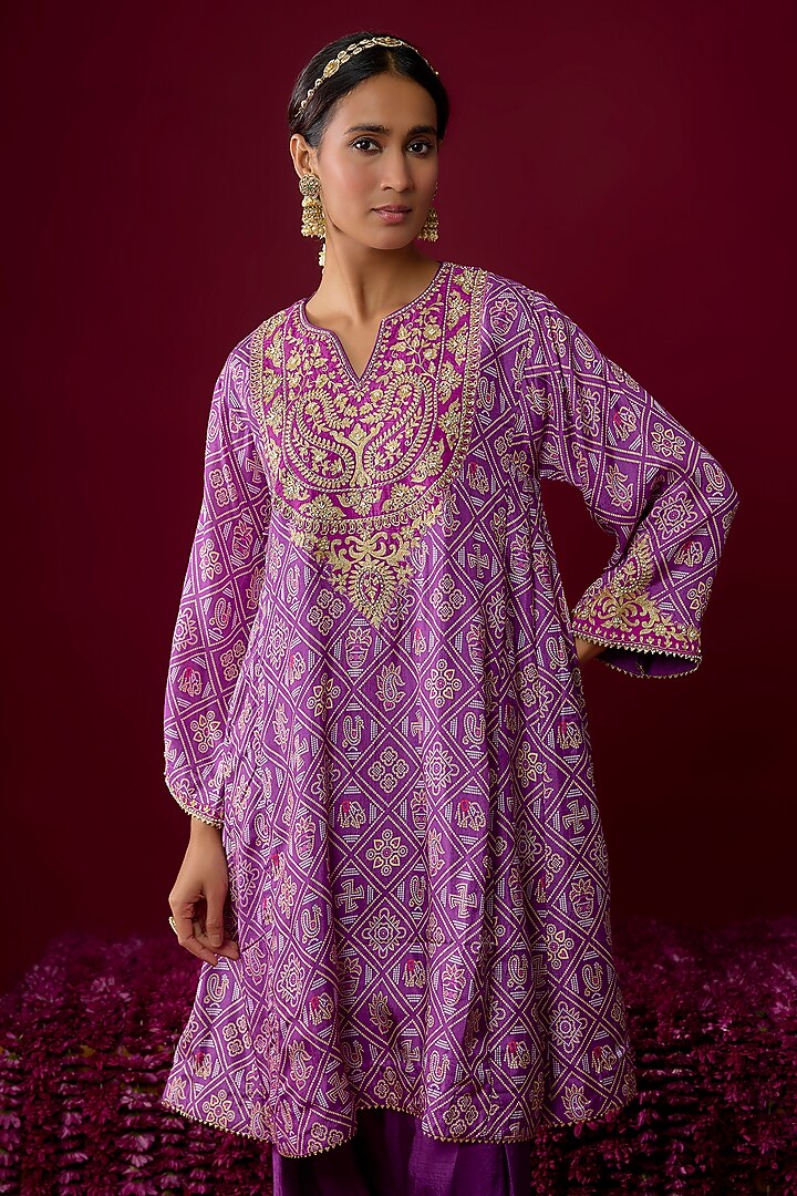 Purple Upada Silk Aari Embroidered Kurta Set For Girls by Sheetal Batra - Kids at Pernia's Pop Up Shop