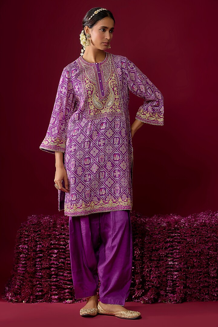 Purple Upada Silk Tilla Embroidered Kurta Set For Girls by Sheetal Batra - Kids at Pernia's Pop Up Shop