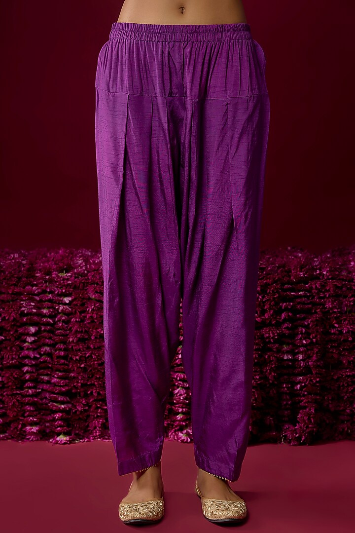 Purple Upada Silk Tilla Embroidered Kurta Set For Girls by Sheetal Batra - Kids at Pernia's Pop Up Shop