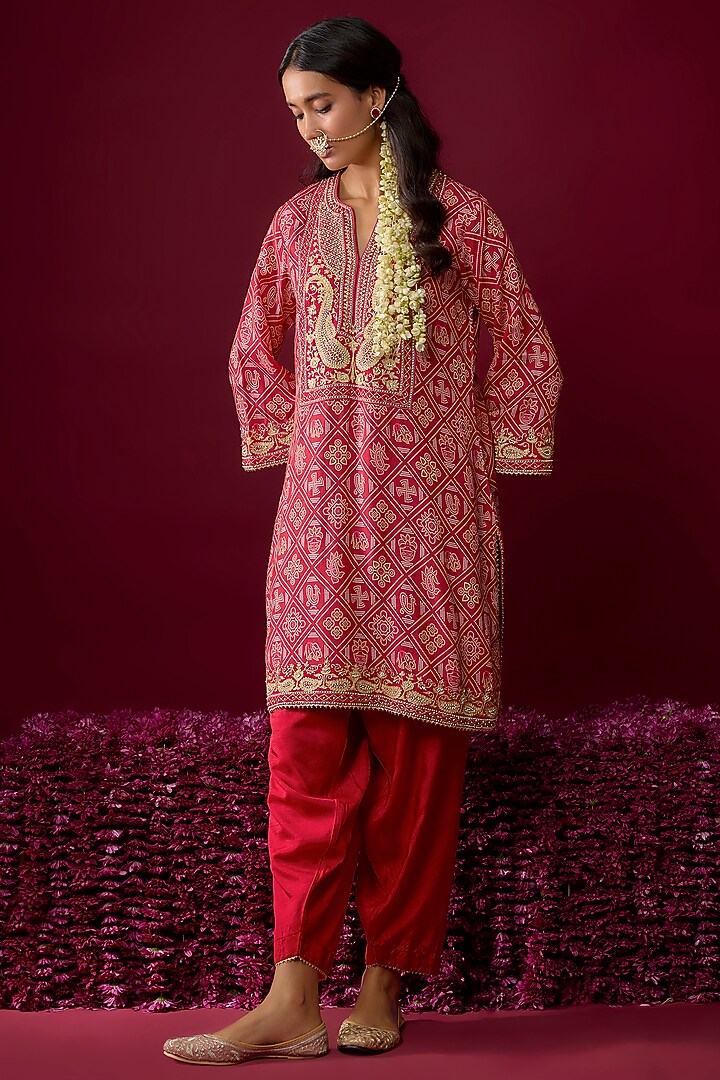 Deep Red Upada Silk Tilla Embroidered Kurta Set For Girls by Sheetal Batra - Kids at Pernia's Pop Up Shop