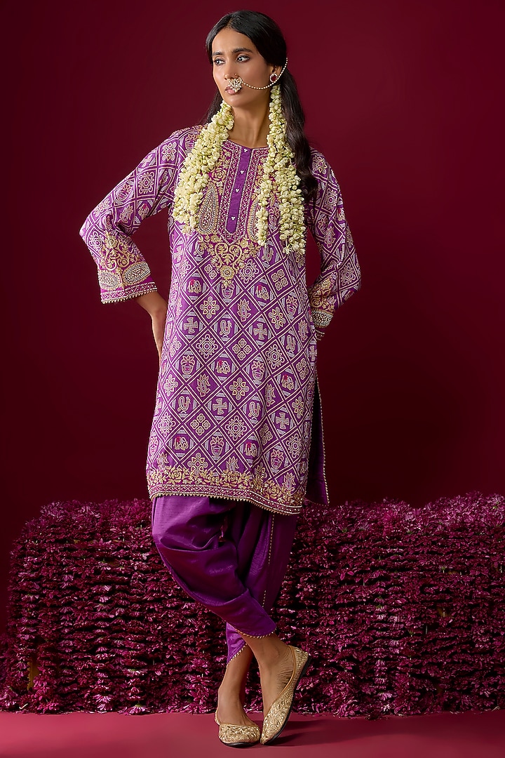 Purple Upada Silk Tilla Embroidered Kurta Set For Girls by Sheetal Batra - Kids at Pernia's Pop Up Shop