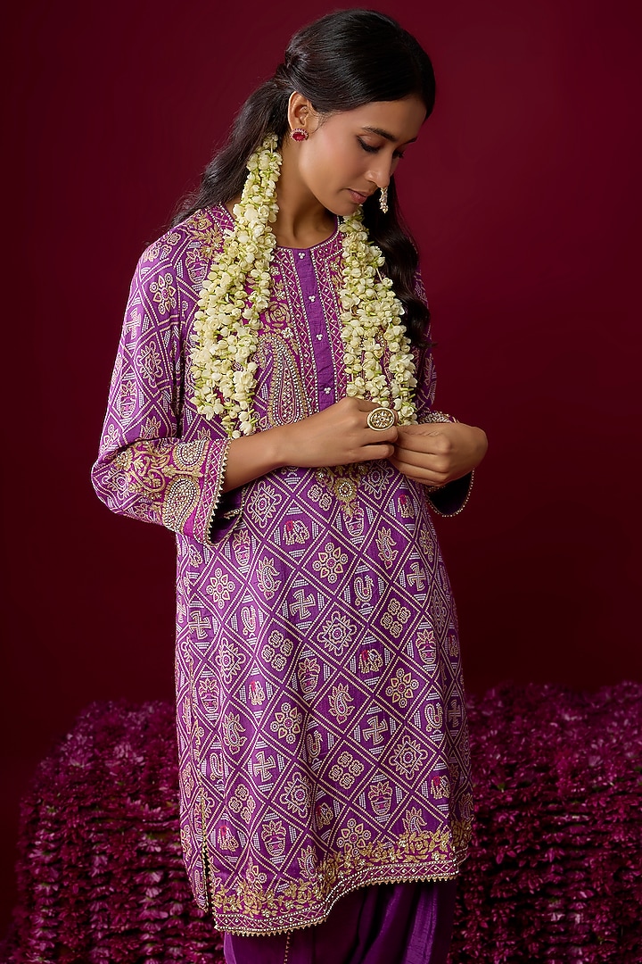 Purple Upada Silk Tilla Embroidered Kurta Set For Girls by Sheetal Batra - Kids at Pernia's Pop Up Shop