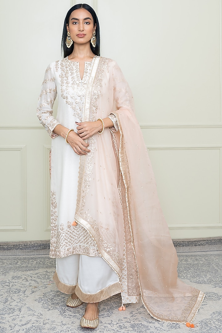 Daisy Ivory Tilla Embroidered Kurta Set For Girls by Sheetal Batra - Kids at Pernia's Pop Up Shop